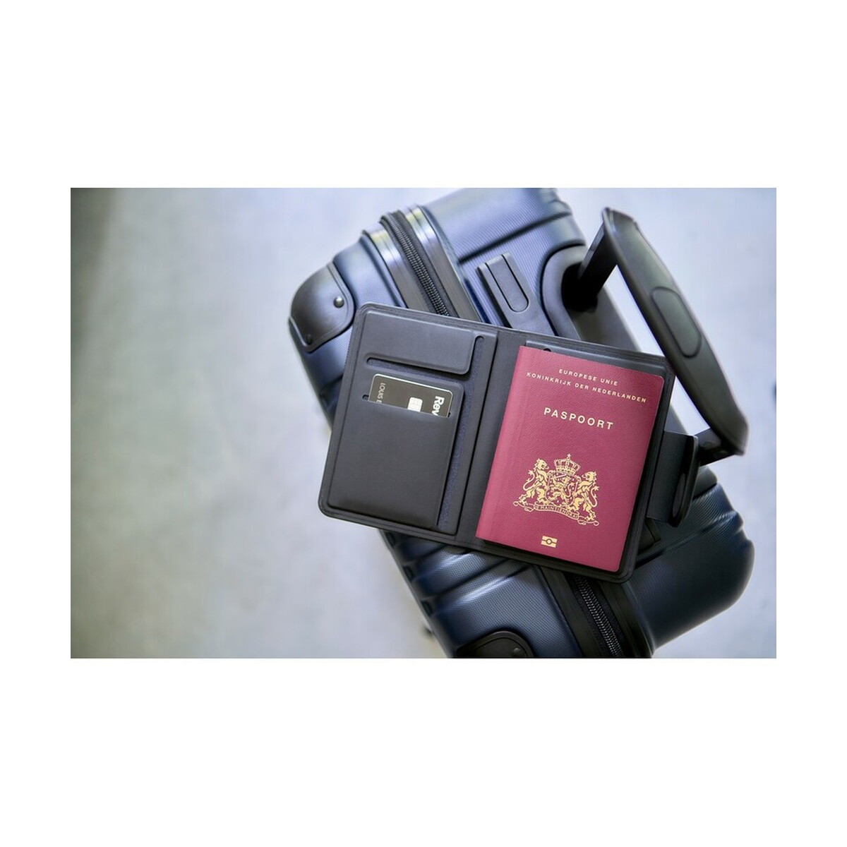 Etui na paszport z lokalizatorem - czarne VA517-03_ATM01