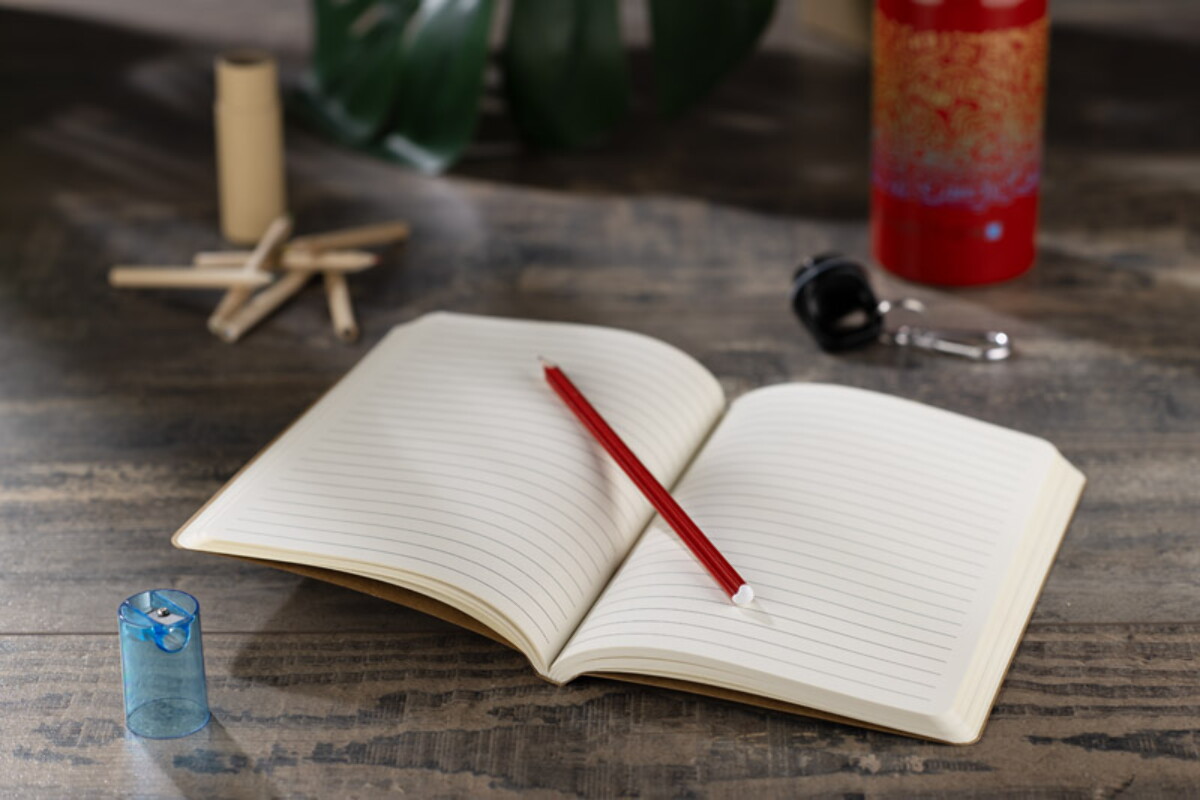 Ołówki z logo – ołówek w kształcie serca lovio – czerwony 19825-04_l Ołówek w kształcie serca LOVIO - czerwony 19825-04_l