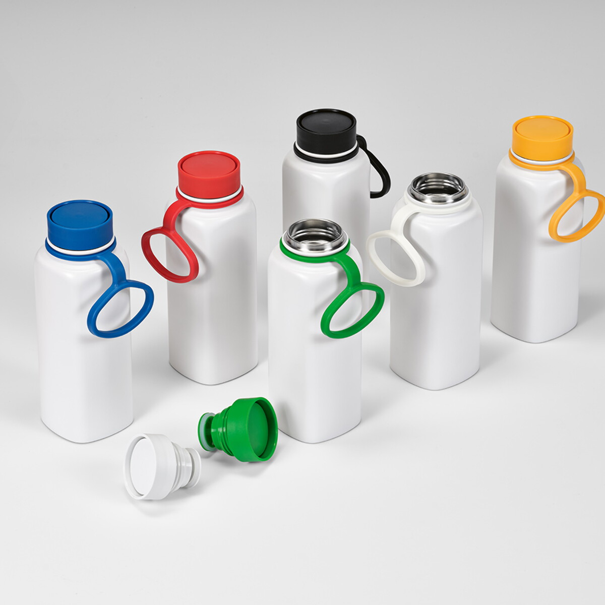 Butelki z logo – butelka ural z recyklingu stali nierdzewnej 820 ml – czarna ABT030_103-amb Butelka Ural z recyklingu stali nierdzewnej 820 ml - Czarna ABT030_103-amb