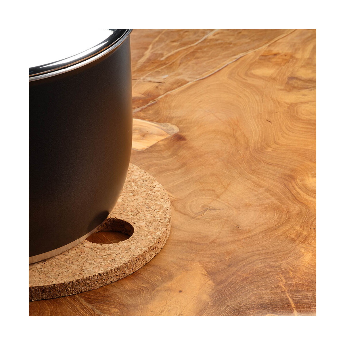 Akcesoria do kuchni z logo – sinatra round cork trivet. made in portugal – naturalny ATR004_160-amb Sinatra round cork trivet. Made in Portugal - Naturalny ATR004_160-amb