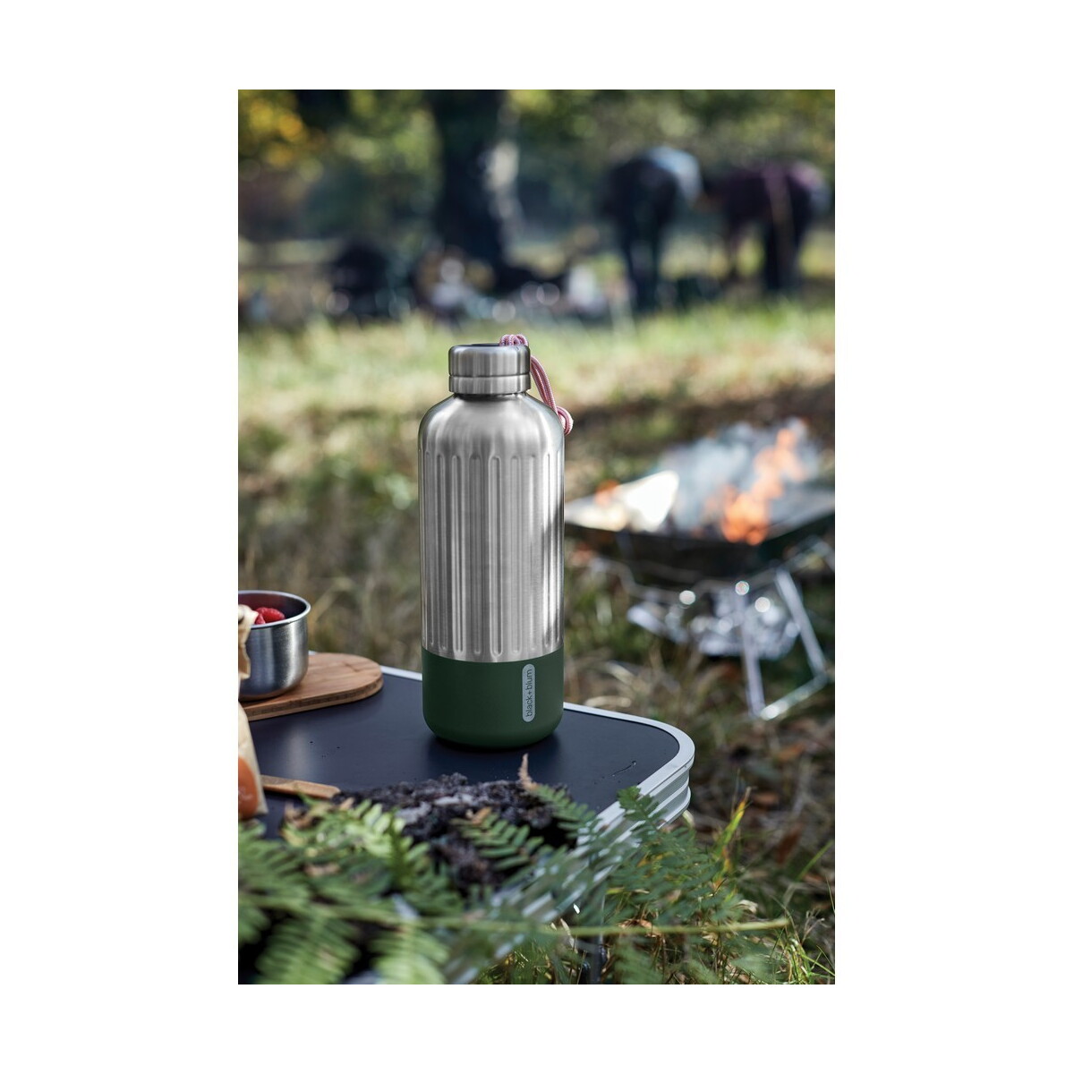 Butelki z logo – butelka termiczna 850 ml black+blum explorer – olive green P439.1327__M_400 Butelka termiczna 850 ml Black+Blum Explorer - olive green P439.1327__M_400