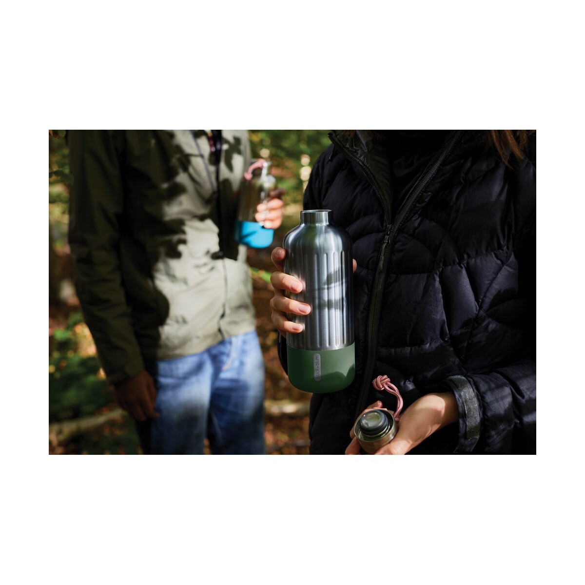 Butelki z logo – butelka termiczna 850 ml black+blum explorer – olive green P439.1327__M_401 Butelka termiczna 850 ml Black+Blum Explorer - olive green P439.1327__M_401