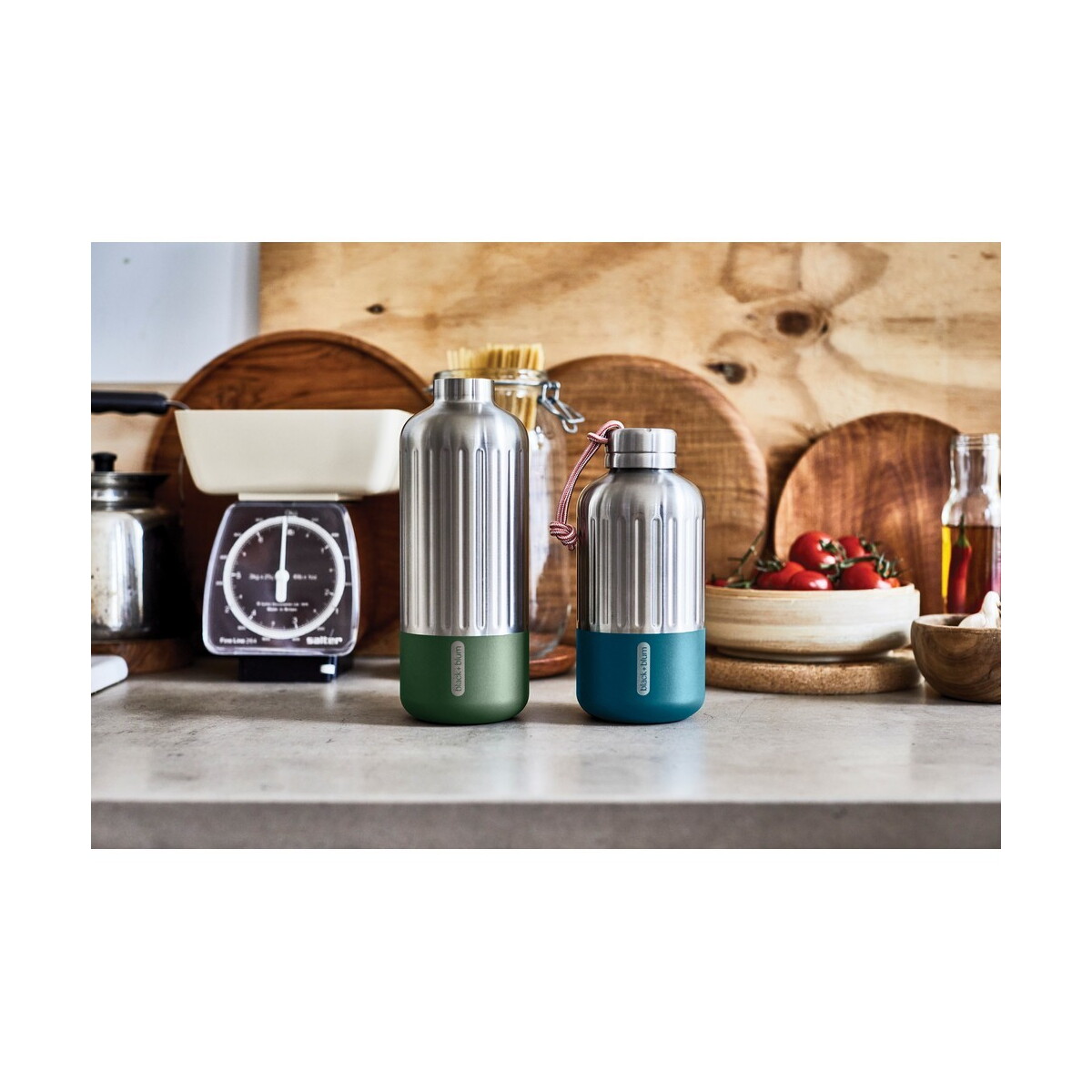 Butelki z logo – butelka termiczna 850 ml black+blum explorer – olive green P439.1327__M_403 Butelka termiczna 850 ml Black+Blum Explorer - olive green P439.1327__M_403