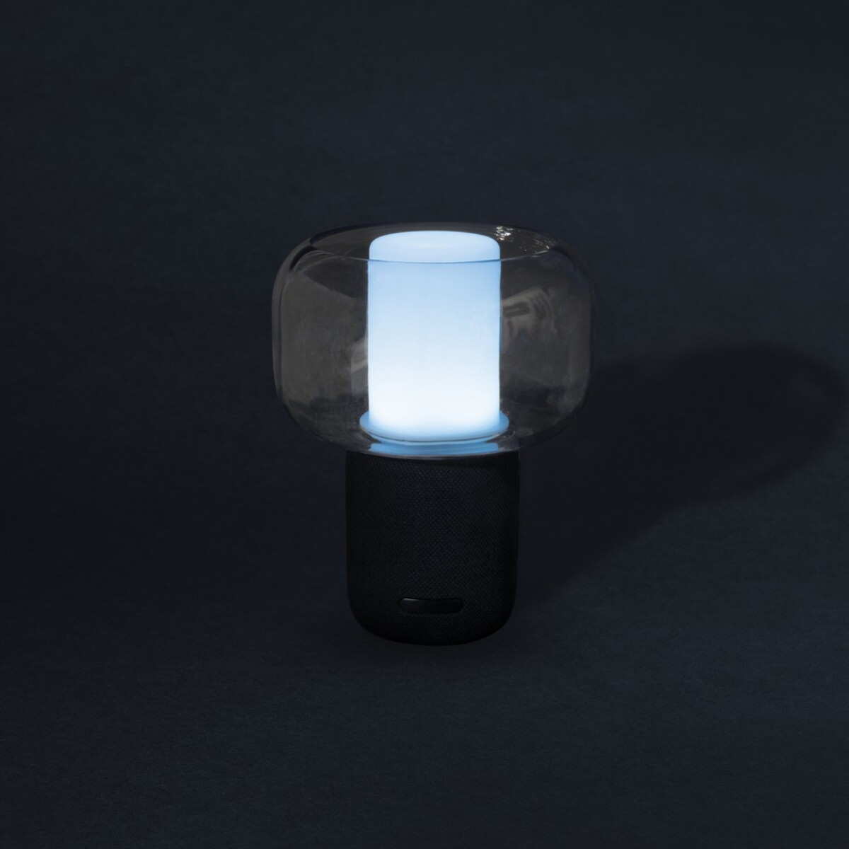 Głośniki z logo – głośnik bezprzewodowy 10w, lampka na biurko – czarna P331.1501__B_10 Głośnik bezprzewodowy 10W, lampka na biurko - czarna P331.1501__B_10