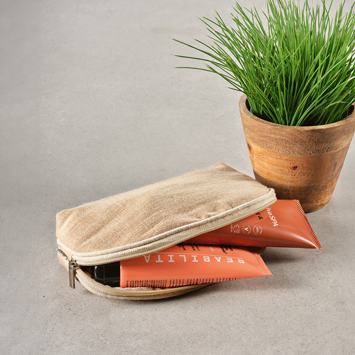 Kosmetyczki z logo – torba toaletowa dehli juco 260 gsm – naturalna ATB006_160-amb Torba toaletowa Dehli Juco 260 gsm - Naturalna ATB006_160-amb