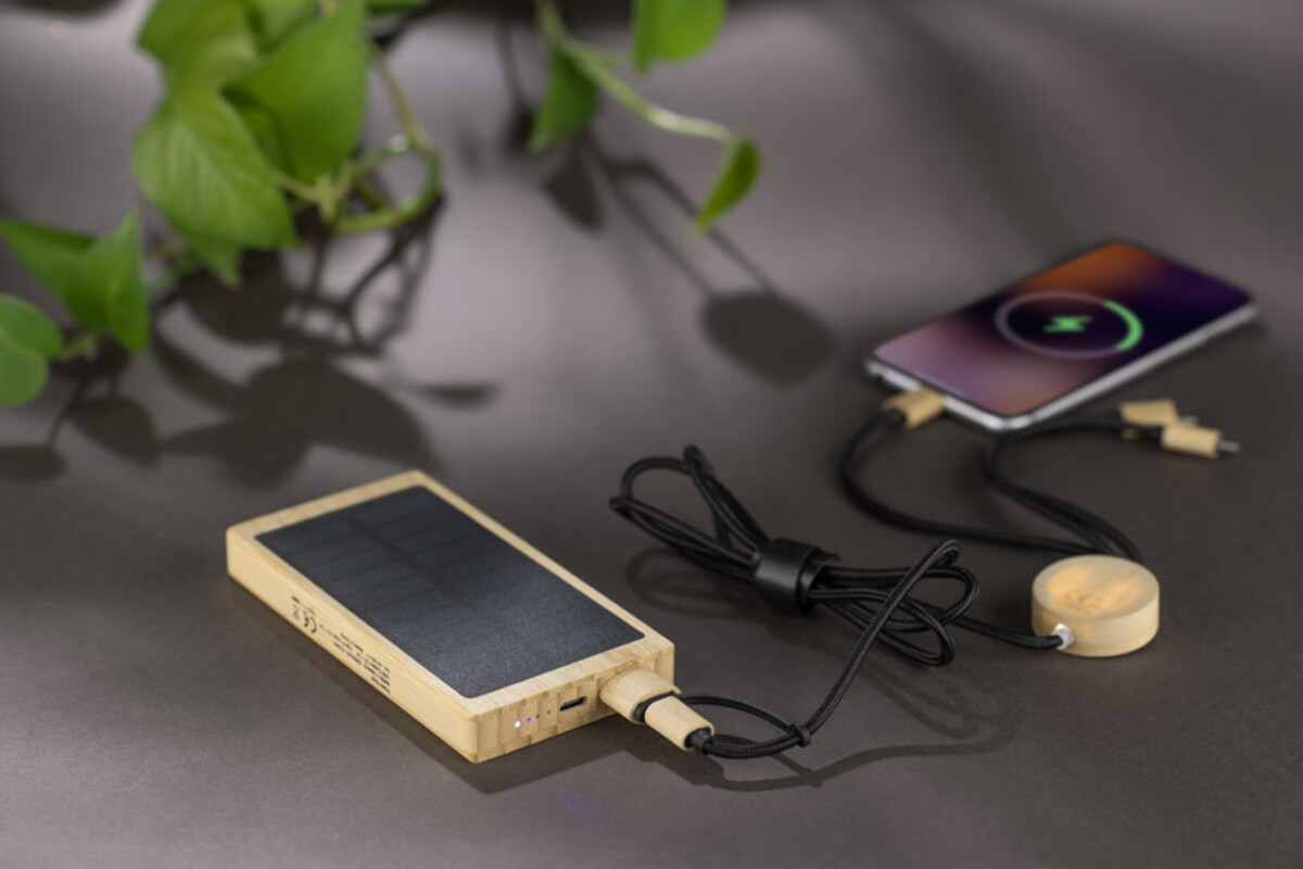 Powerbanki z logo – powerbank solarny solbam 5000 mah – beżowy 45140-17_l Powerbank solarny SOLBAM 5000 mAh - beżowy 45140-17_l