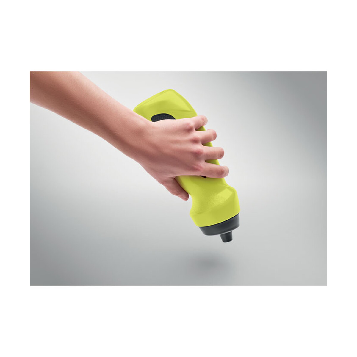 Butelki z logo – butelka sportowa 700 ml fersk – fluorescencyjna żółta mo2880-70-ambiant Butelka sportowa 700 ml FERSK - fluorescencyjna żółta mo2880-70-ambiant