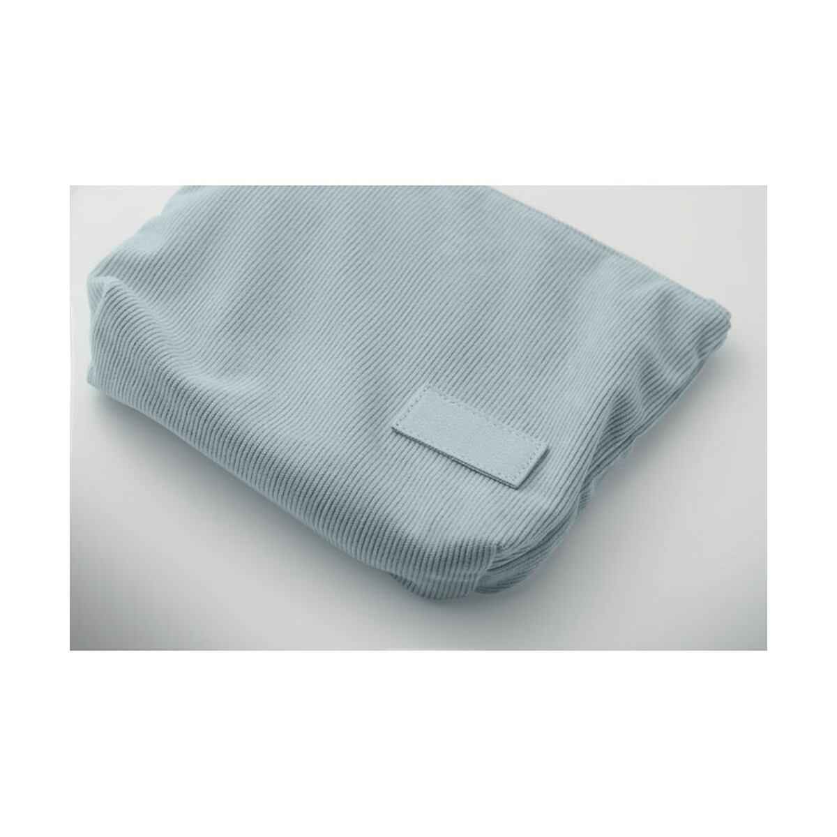 Kosmetyczki z logo – kosmetyczka sztruksowa cordy t – baby blue mo2876-66-detail Kosmetyczka sztruksowa CORDY T - baby blue mo2876-66-detail