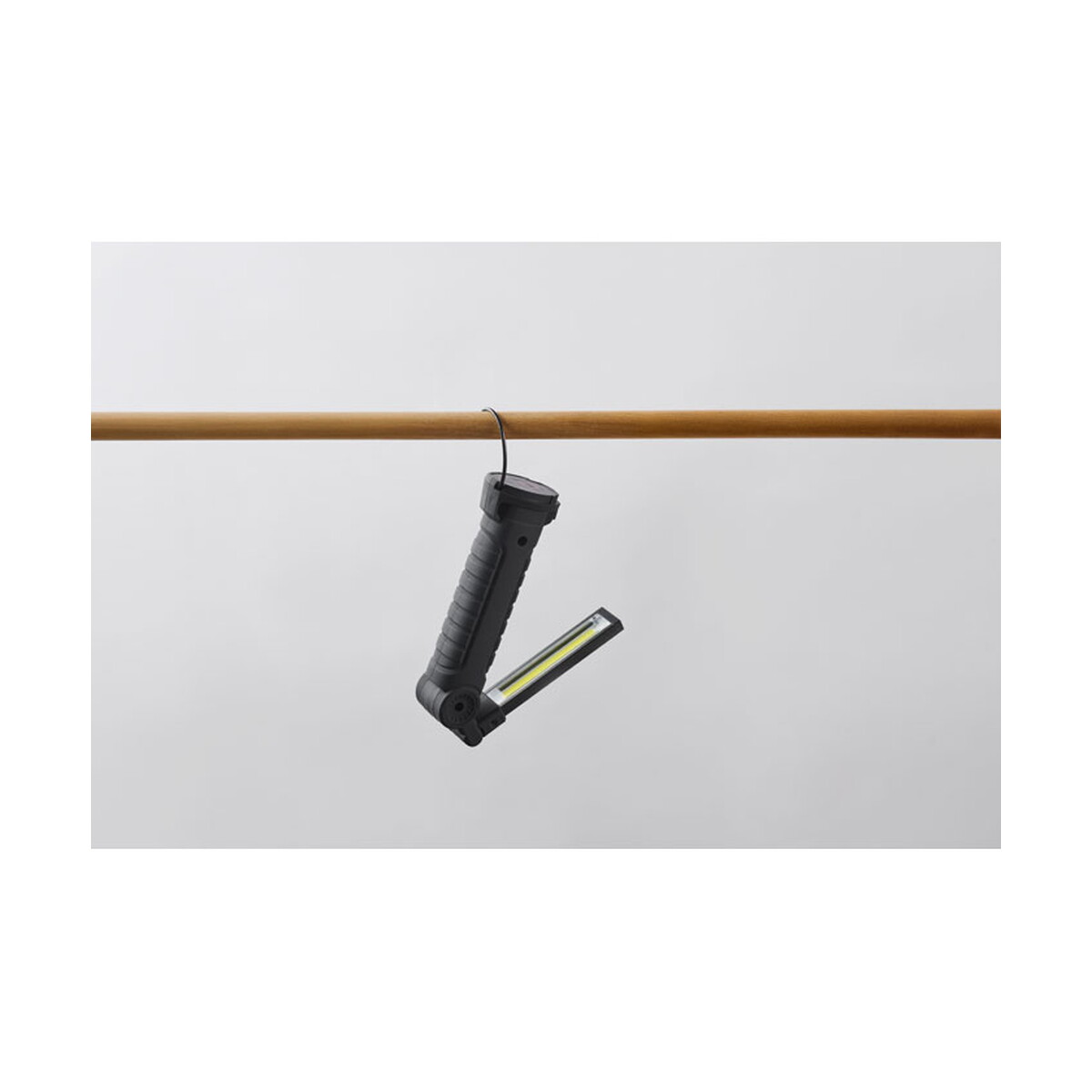 Latarki z logo – akumulatorowa lampa rotate – czarna mo2834-03-open Akumulatorowa lampa ROTATE - czarna mo2834-03-open