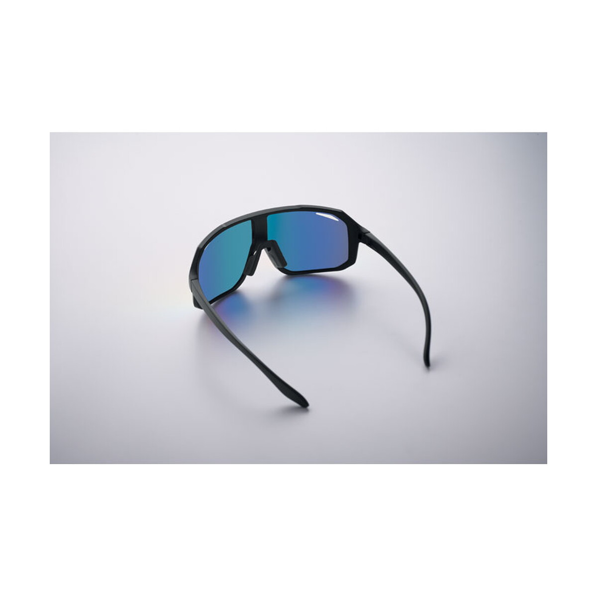 Okulary z logo – sportowe okulary uv400 flash – niebieskie mo2816-04-open Sportowe okulary UV400 FLASH - niebieskie mo2816-04-open
