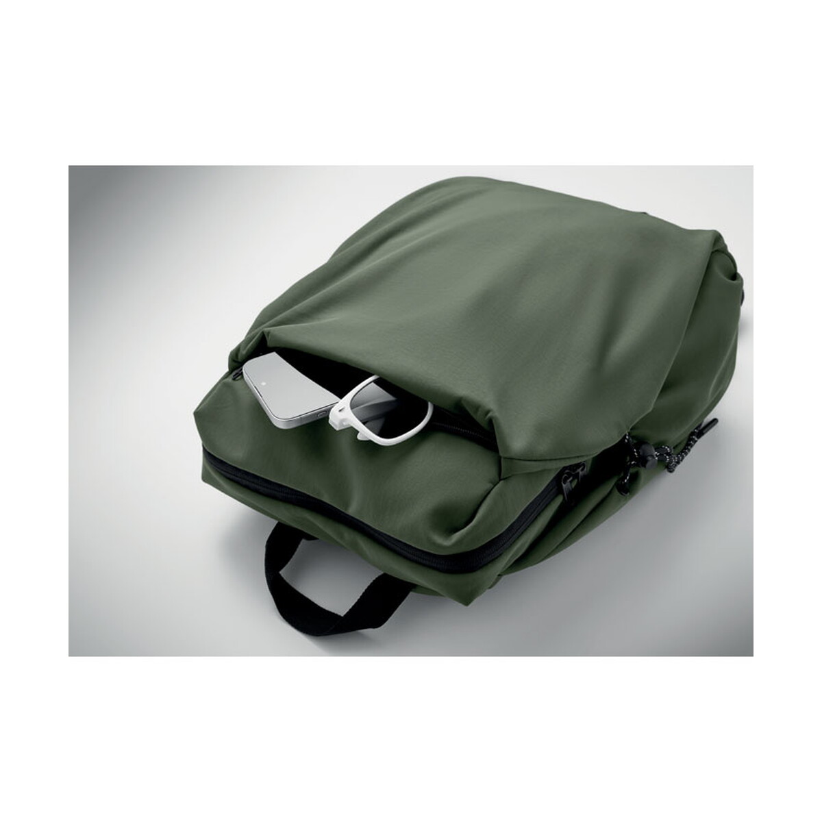 Plecaki z logo – nylonowy plecak na laptopa 16″ napa – ciemnozielony mo3180-60-open nylonowy plecak na laptopa 16