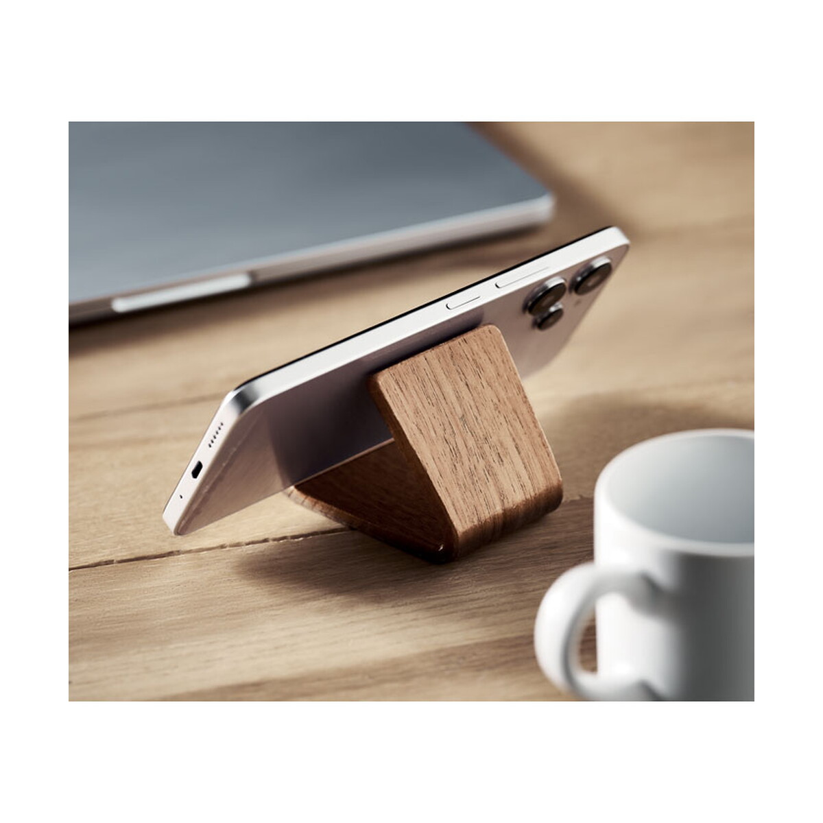 Stojaki na telefon z logo – stojak na telefon z drewna orze hold – drewniany mo3128-40-ambiant Stojak na telefon z drewna orze HOLD - drewniany mo3128-40-ambiant