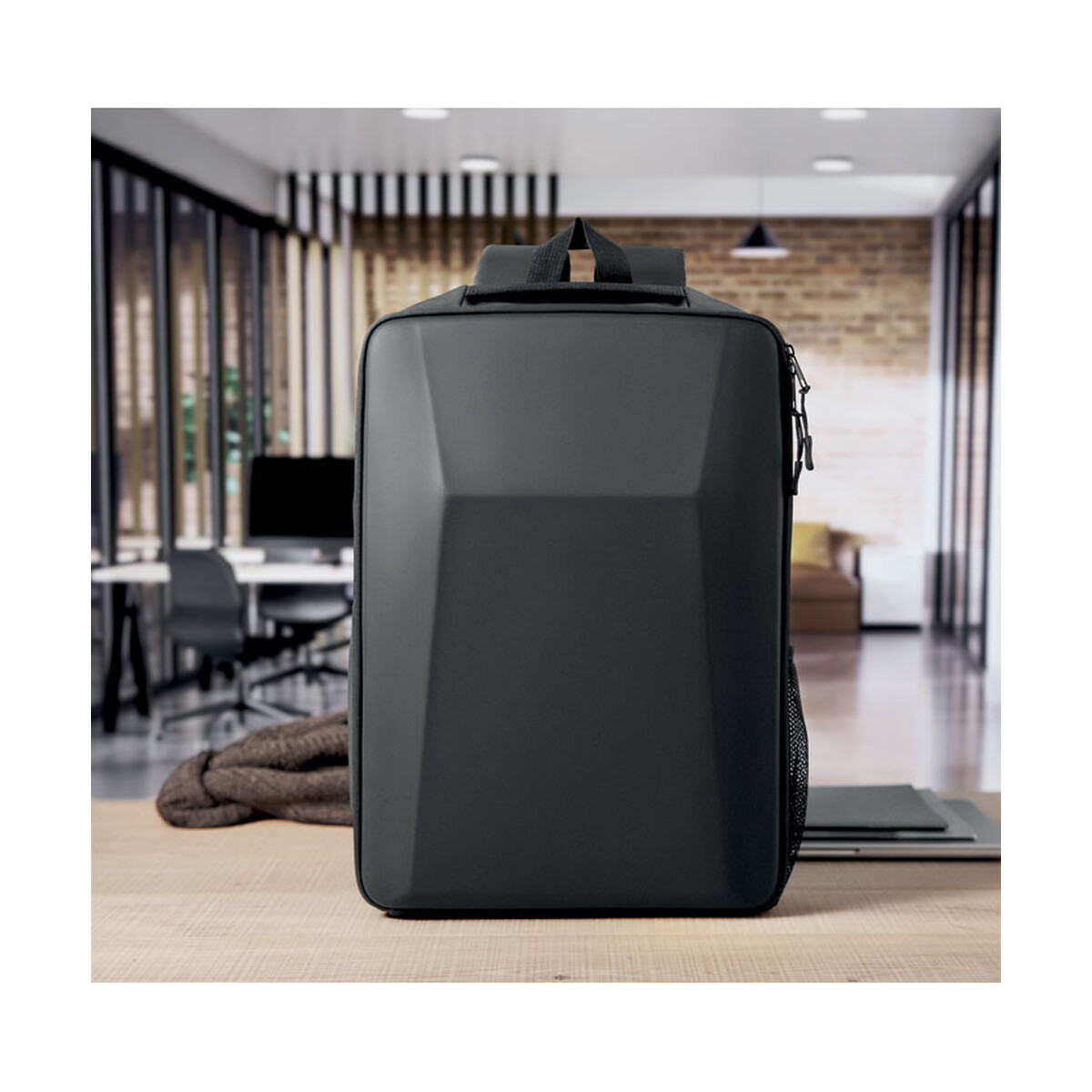 Torby na laptopa z logo – 15-calowy plecak rpet z twardą novix – czarny mo3186-03-ambiant 15-calowy plecak RPET z twardą NOVIX - czarny mo3186-03-ambiant